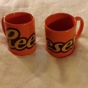 SET 2 REESE'S MUGS 🤪🤪